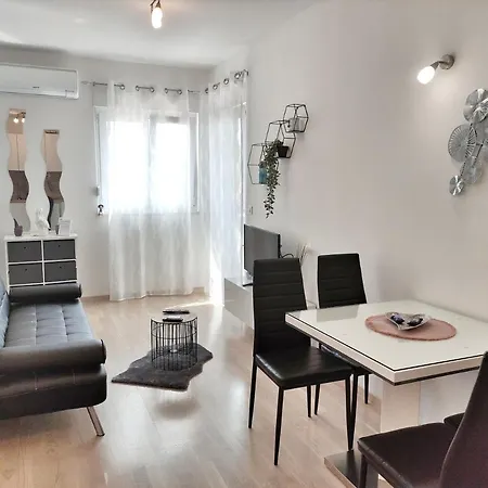 Roza Apartment