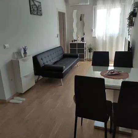 Roza Apartment *