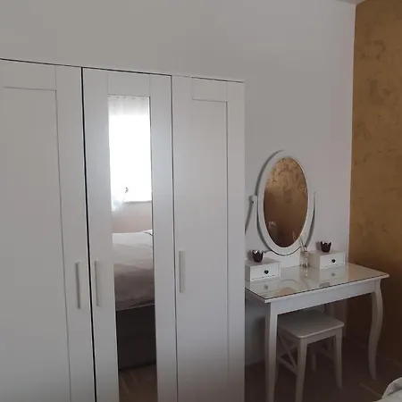 Roza Apartment